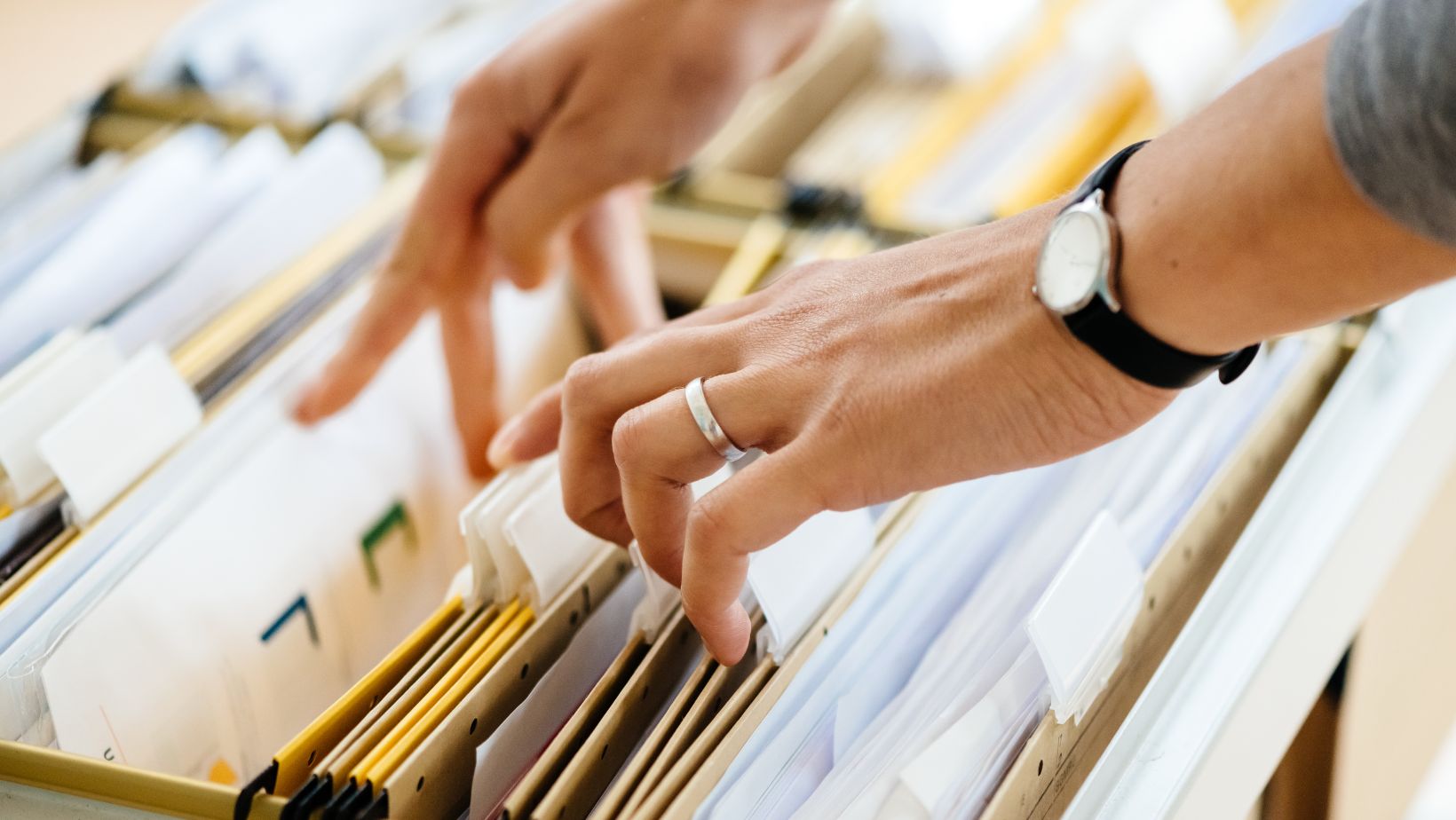 Prüfung von Verdachtsfällen